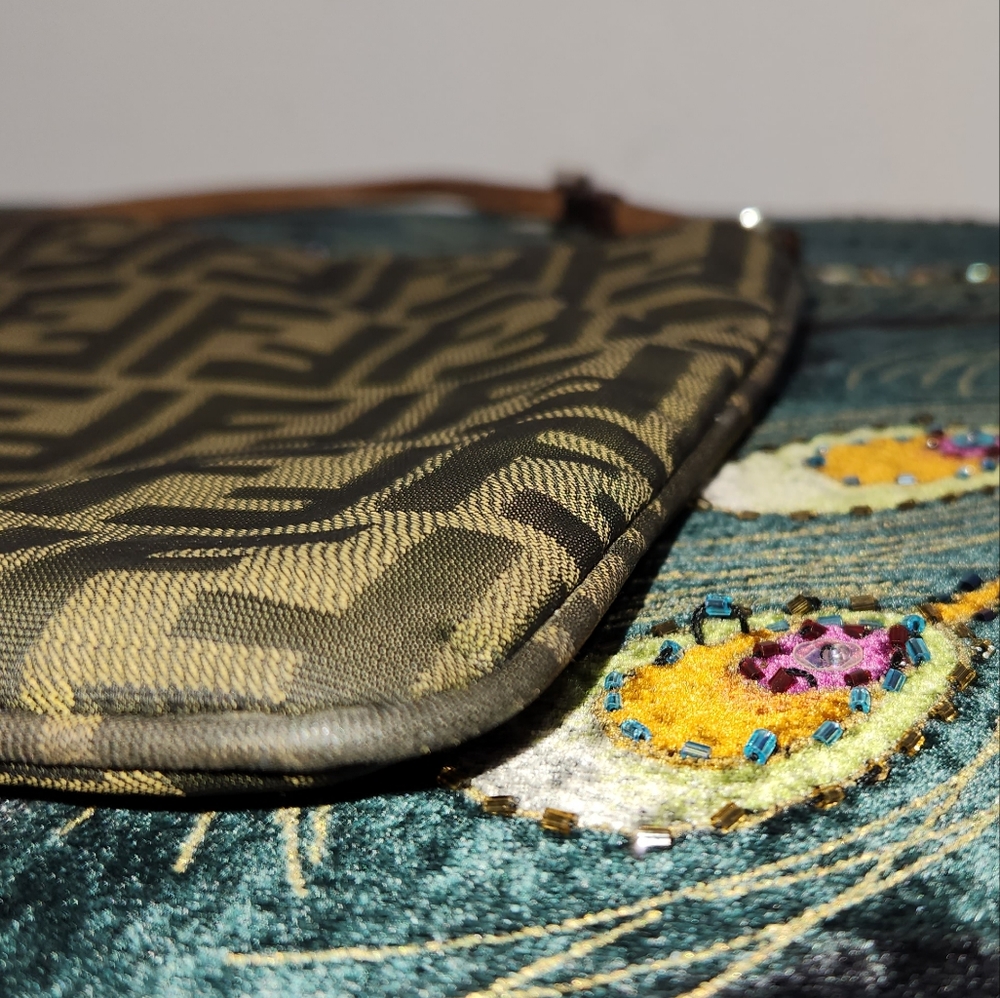 Fendi Bag - Picture 4 of 11